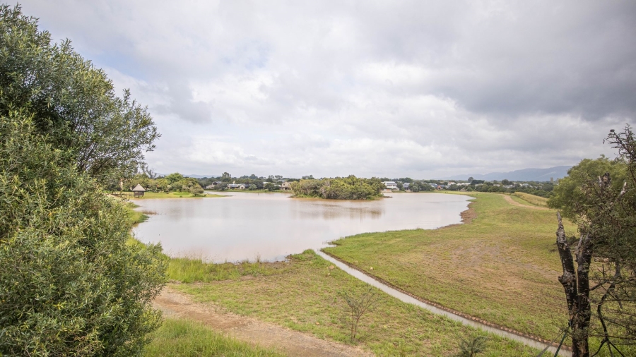 5 Bedroom Property for Sale in The Coves North West